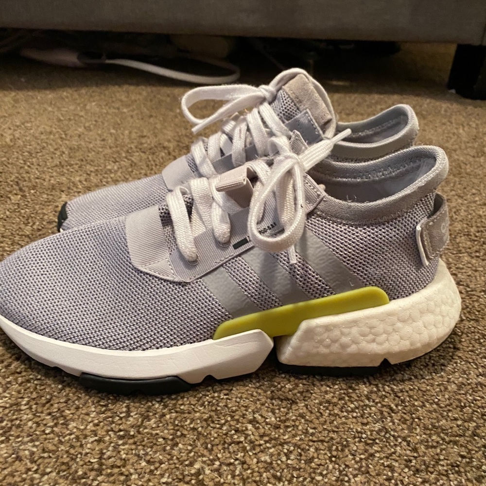 Used Adidas athletic shoes, women’s 8 youth 6